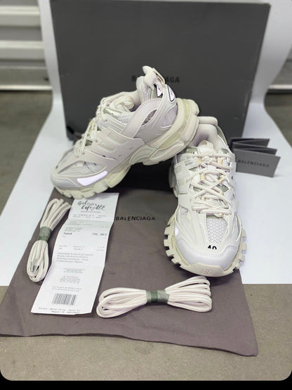 Blncg track white invoice