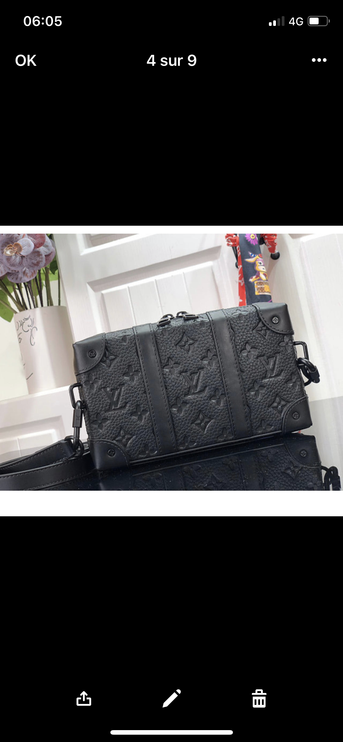 Pochette Trunk noir  facture