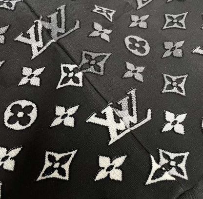 Sweat Lv noir a motif