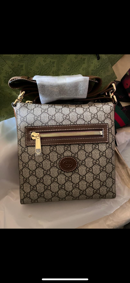 Sacoche Gg detail en cuir marron  facture