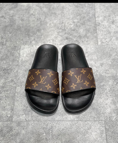 Lv mules water front invoice flip flops